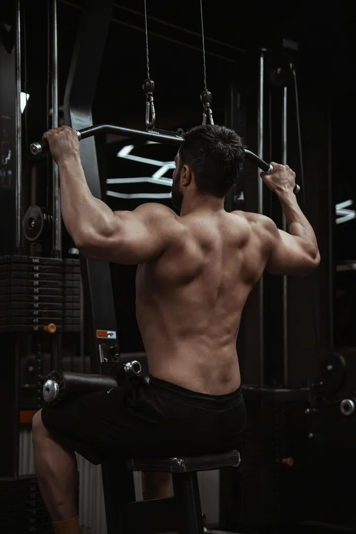 How to Build a Wide, Thick Back: The Science-Based Guide