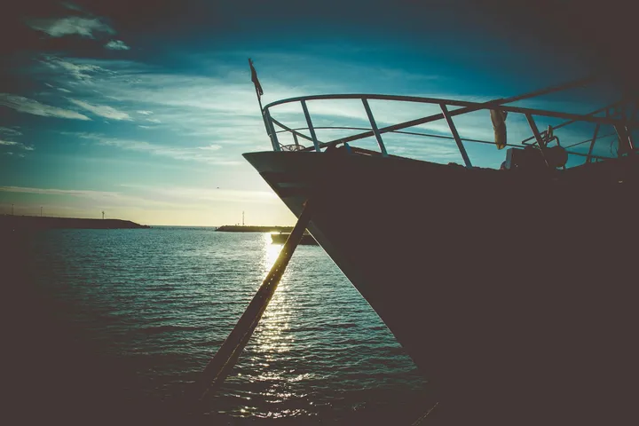 Good vs. Bad Lifting Technique: 7 Signs Your Form Builds Muscle